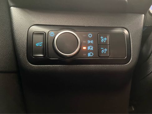 Used 2022 Ford Escape SE w/ Convenience Package image 36