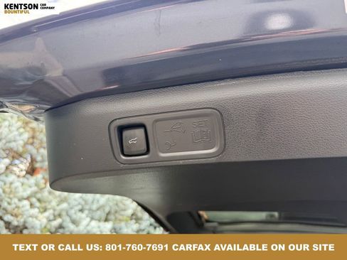 Used 2024 Ford Expedition Platinum image 42