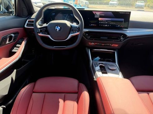 Used 2025 BMW 330i Sedan w/ Convenience Package RWD image 14
