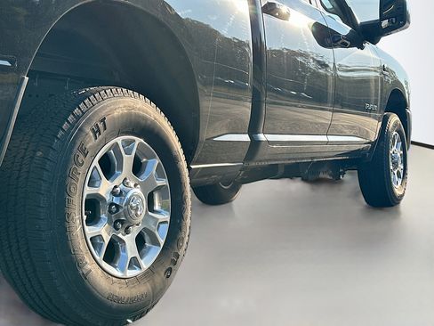 New 2024 RAM 2500 Laramie image 14