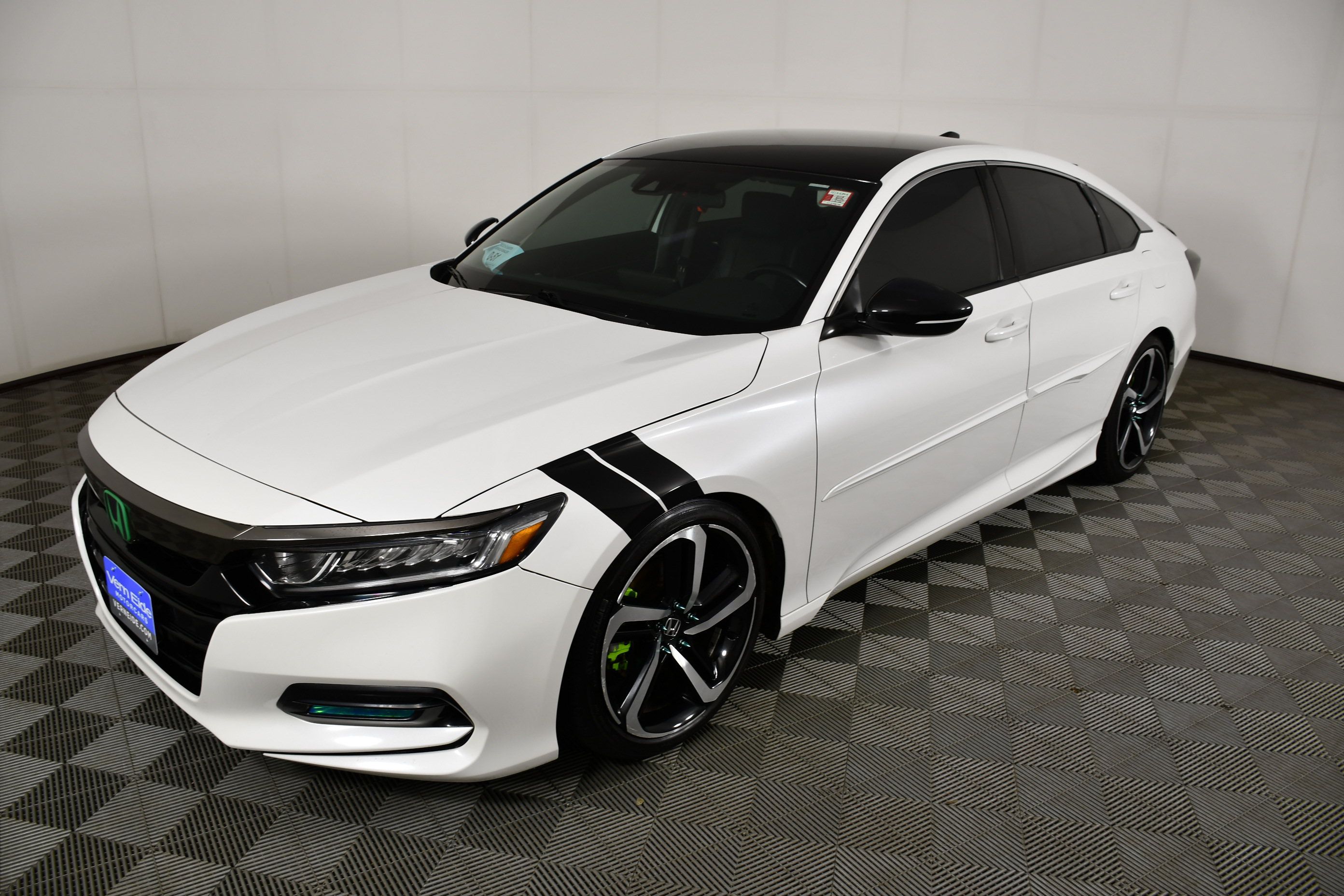 Used 2018 Honda Accord Sport image 10