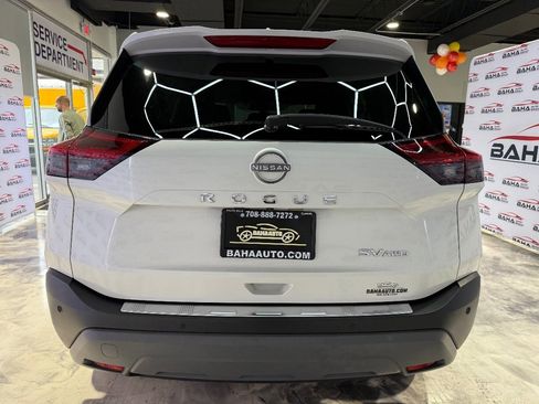 Used 2023 Nissan Rogue SV image 7