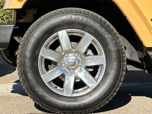 Used 2013 Jeep Wrangler Unlimited Sahara w/ Connectivity Group image 26