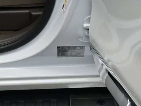 Used 2017 Chevrolet Silverado 1500 LTZ w/ High Desert Package image 38