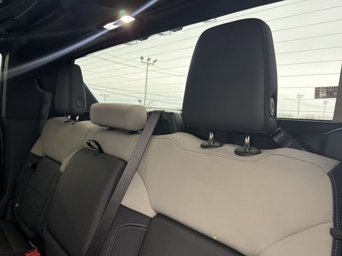 New 2026 GMC Hummer EV 4x4 Crew Cab image 19