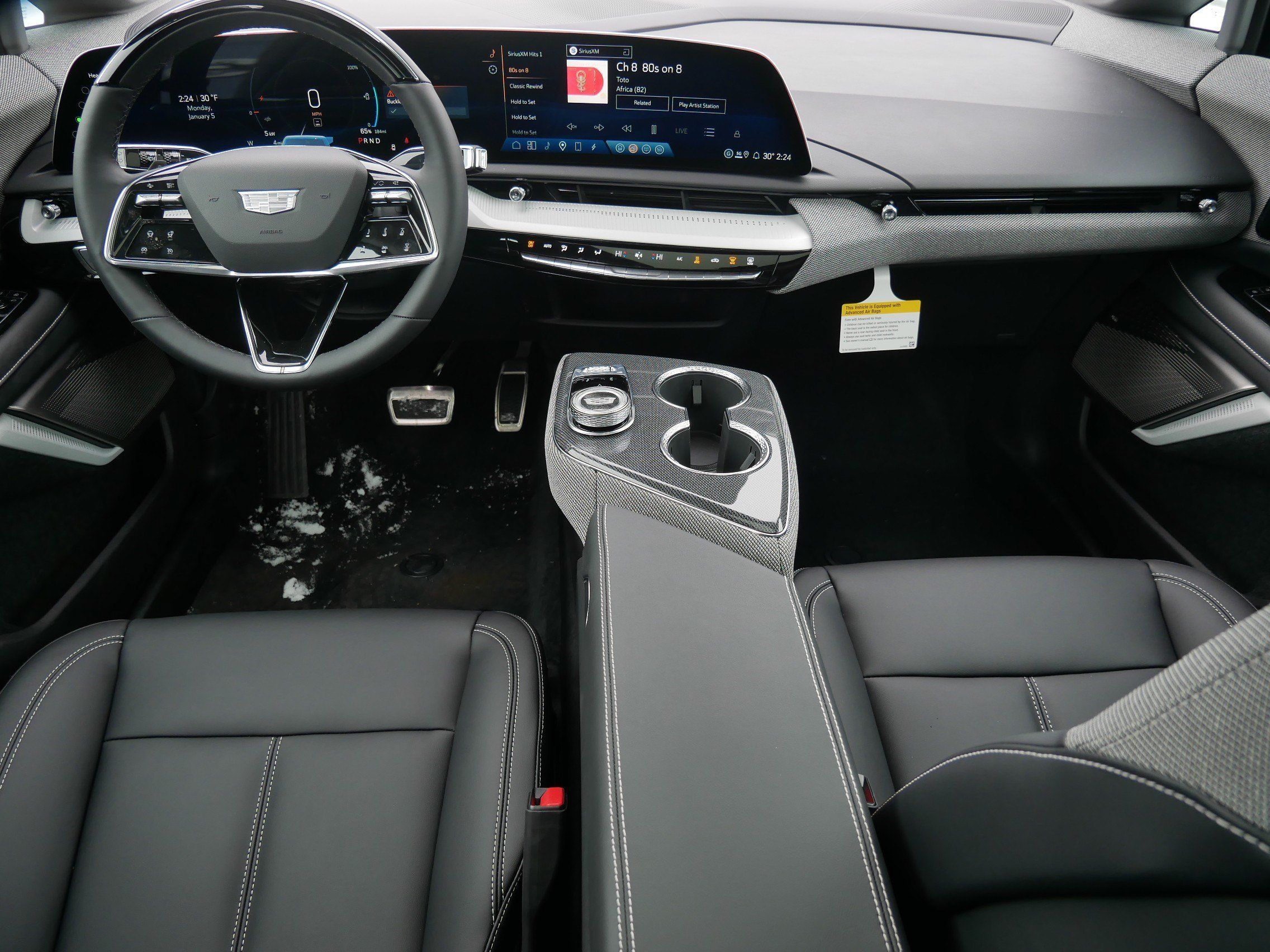 Used 2026 Cadillac Optiq Sport 1 w/ LPO, Floor Liner Package AWD/4WD image 8