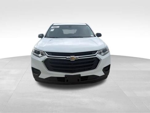 Used 2021 Chevrolet Traverse LS FWD image 3