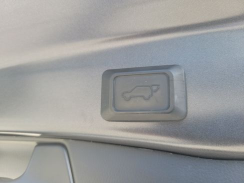 Certified 2025 Toyota RAV4 XLE w/ Convenience Package AWD/4WD image 12