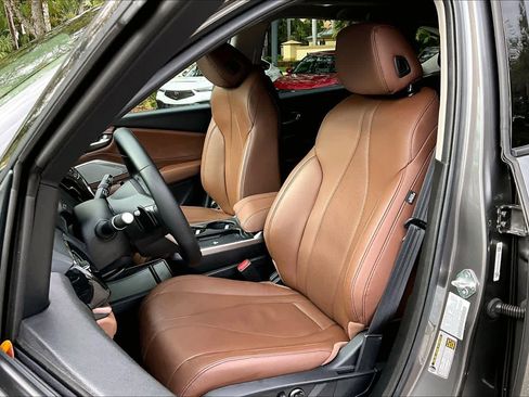 Certified 2025 Acura RDX SH-AWD w/ Technology Package image 8