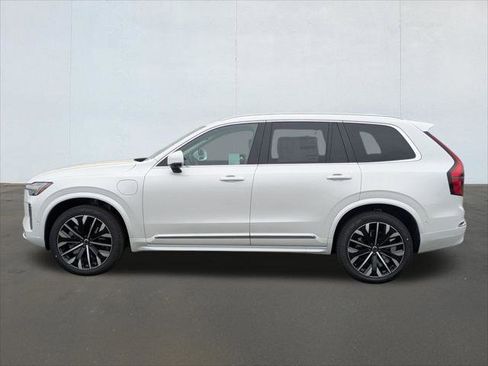 New 2026 Volvo XC90 T8 Ultra w/ Protection Package Premier AWD/4WD image 3