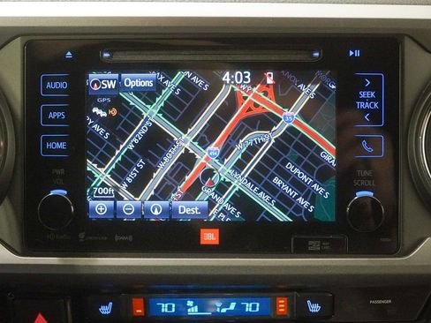 Used 2017 Toyota Tacoma Limited w/ Tow Package image 28