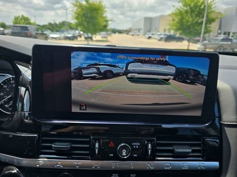 New 2026 Nissan Pathfinder SV FWD image 9