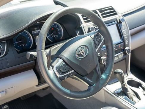 Used 2017 Toyota Camry XLE FWD image 20