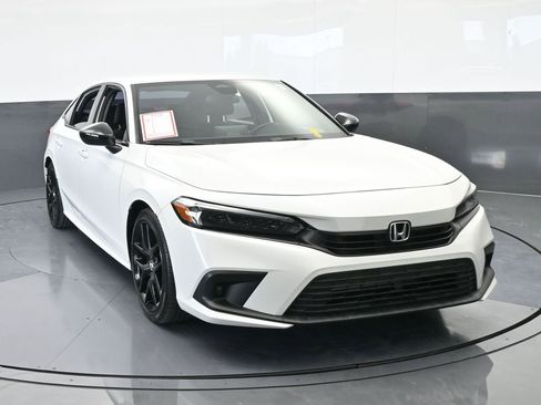 Used 2024 Honda Civic Sport image 9