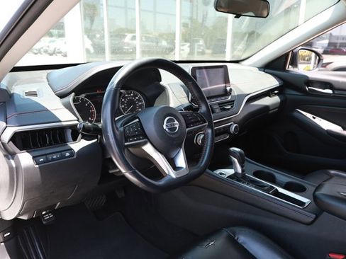 Used 2020 Nissan Altima 2.5 SR FWD image 23
