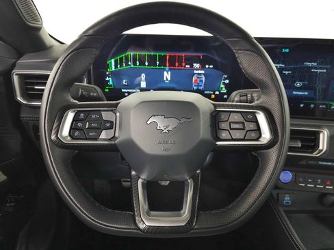 Used 2025 Ford Mustang GT Premium RWD image 19