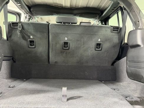 Used 2025 Jeep Wrangler Unlimited Sahara image 29