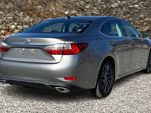 Used 2018 Lexus ES 350 image 2