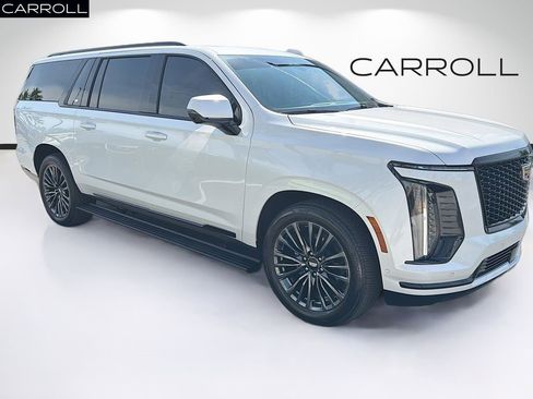 Certified 2025 Cadillac Escalade ESV Sport Platinum AWD/4WD image 1