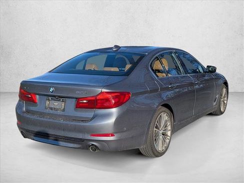 Used 2017 BMW 530i xDrive image 5