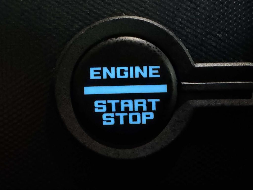 Used 2023 Ford Bronco Outer Banks AWD/4WD image 25