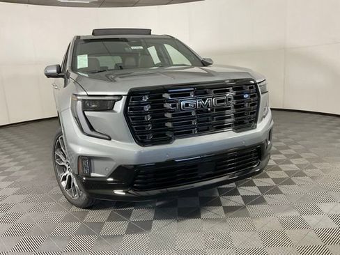New 2026 GMC Acadia Denali Ultimate w/ LPO, Floor Liner Package image 9