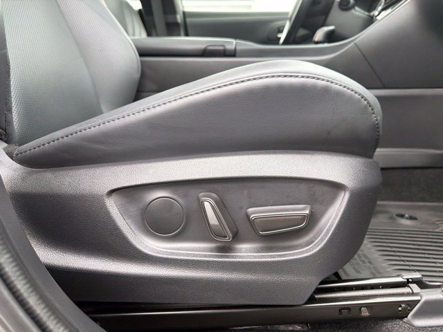 Used 2023 Toyota Crown w/ Advanced Technology Package AWD/4WD image 32