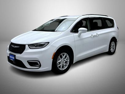 Used 2022 Chrysler Pacifica Touring-L