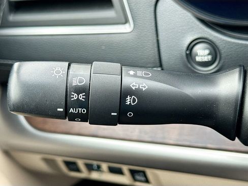 Used 2018 Subaru Outback 3.6R Limited image 14