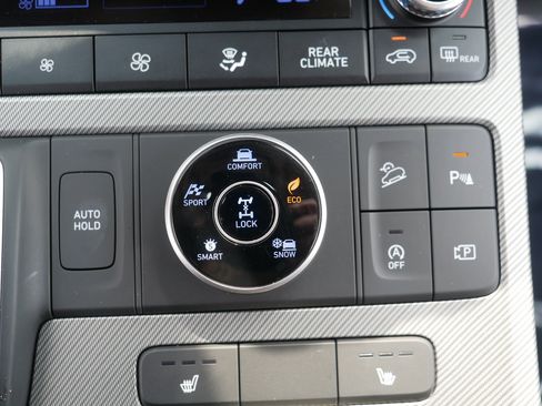 Certified 2025 Hyundai Palisade SEL AWD/4WD image 30