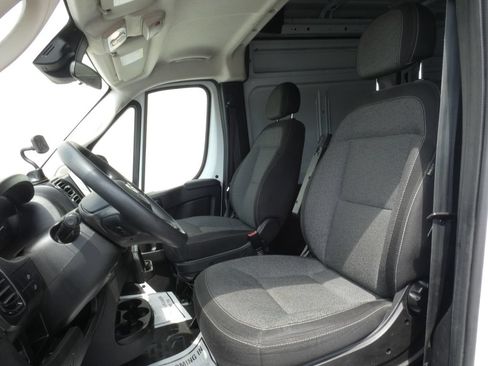 Used 2023 RAM ProMaster 2500 FWD image 6