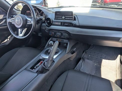 Used 2017 MAZDA MX-5 Miata Sport image 32