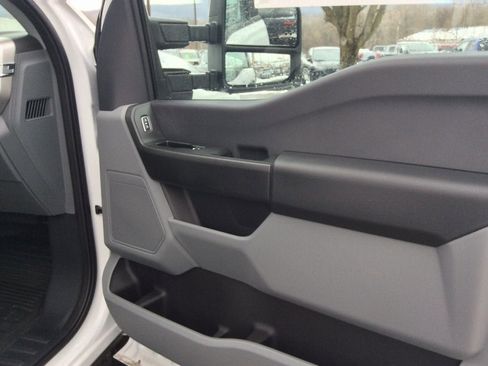 Used 2024 Ford F350 XL w/ Snow Plow Prep Package image 23