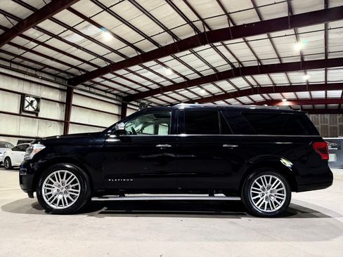 Used 2023 Ford Expedition Max Platinum AWD/4WD image 8