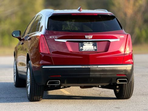 Used 2017 Cadillac XT5 Base image 4