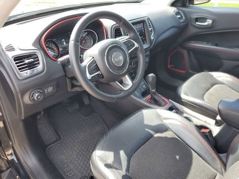 Used 2018 Jeep Compass Trailhawk w/ Navigation Group AWD/4WD image 24