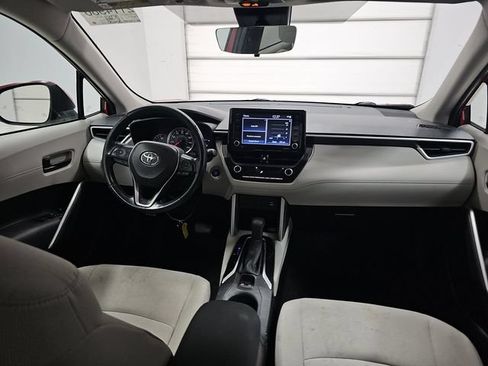 Used 2022 Toyota Corolla Cross LE AWD/4WD image 7