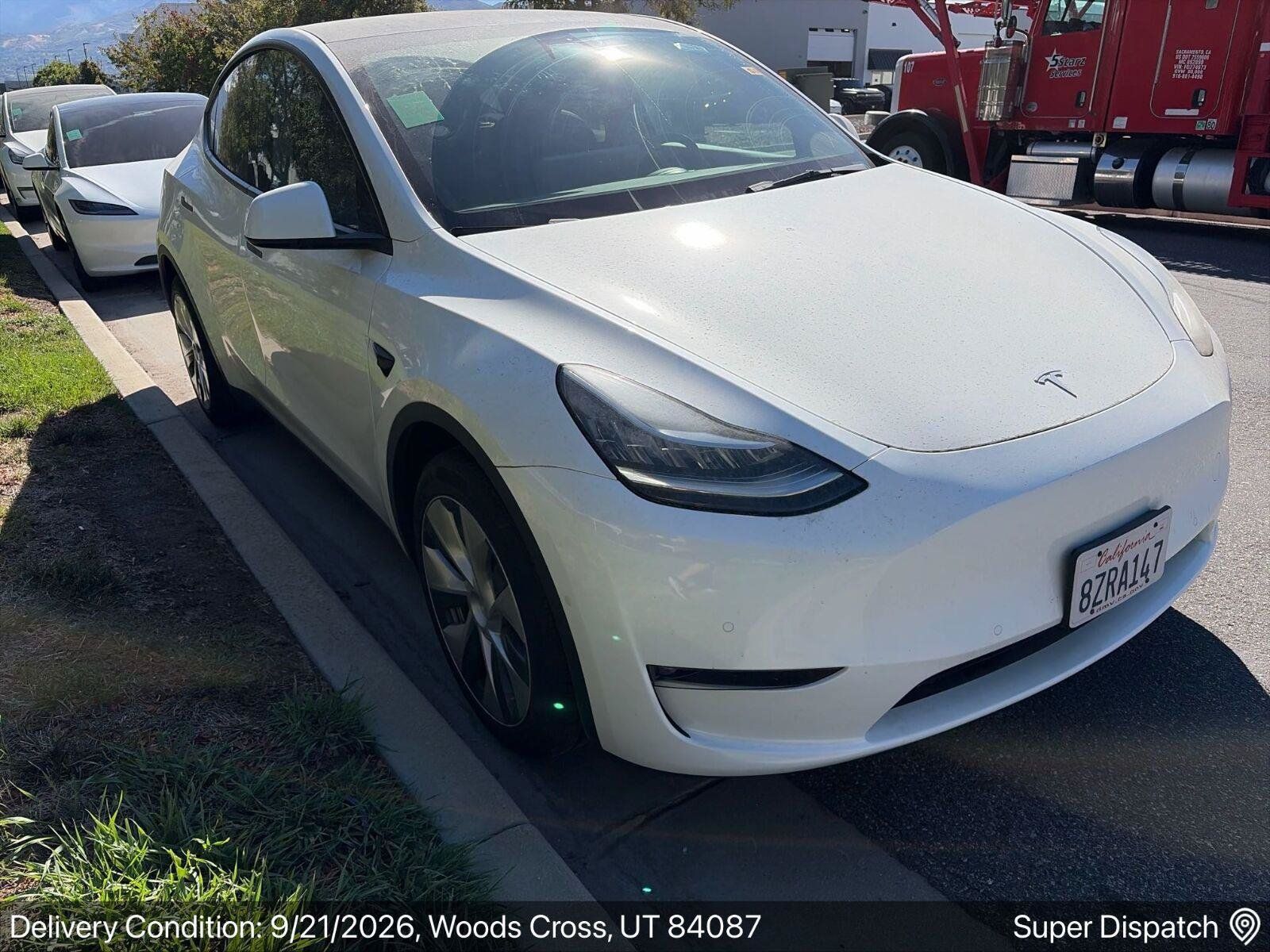 Used 2022 Tesla Model Y Long Range AWD/4WD image 2