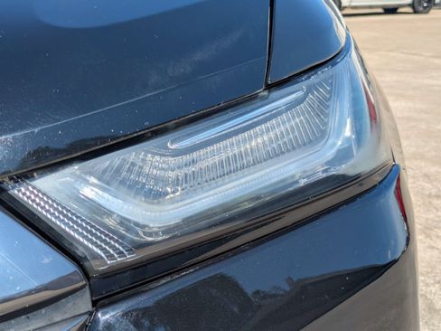 Used 2023 Chevrolet Traverse RS w/ LPO, Floor Liner Package AWD/4WD image 32
