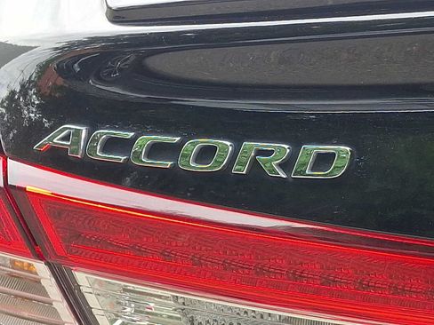 Used 2020 Honda Accord Sport image 28