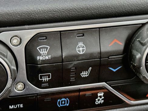 Used 2024 Jeep Wrangler High Altitude AWD/4WD image 5