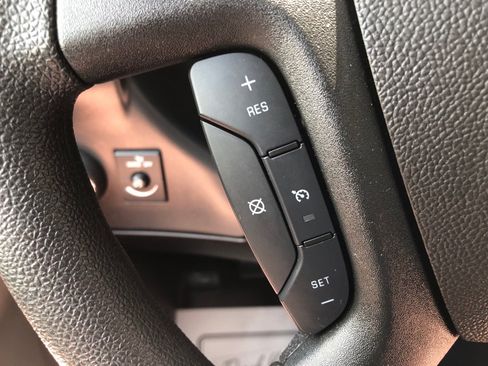 Used 2025 GMC Savana 2500 w/ Driver Convenience Package RWD image 33