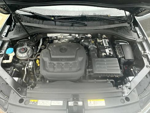 Used 2022 Volkswagen Tiguan SE AWD/4WD image 27