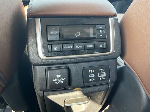 Used 2023 Subaru Ascent Touring AWD/4WD image 16