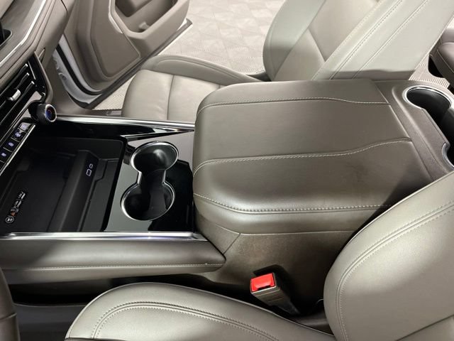 Used 2025 Chevrolet Tahoe LT RWD image 28