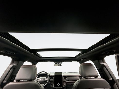 Used 2022 Ford Expedition Max Limited image 20