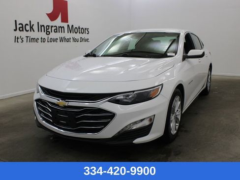 Used 2024 Chevrolet Malibu LT image 1