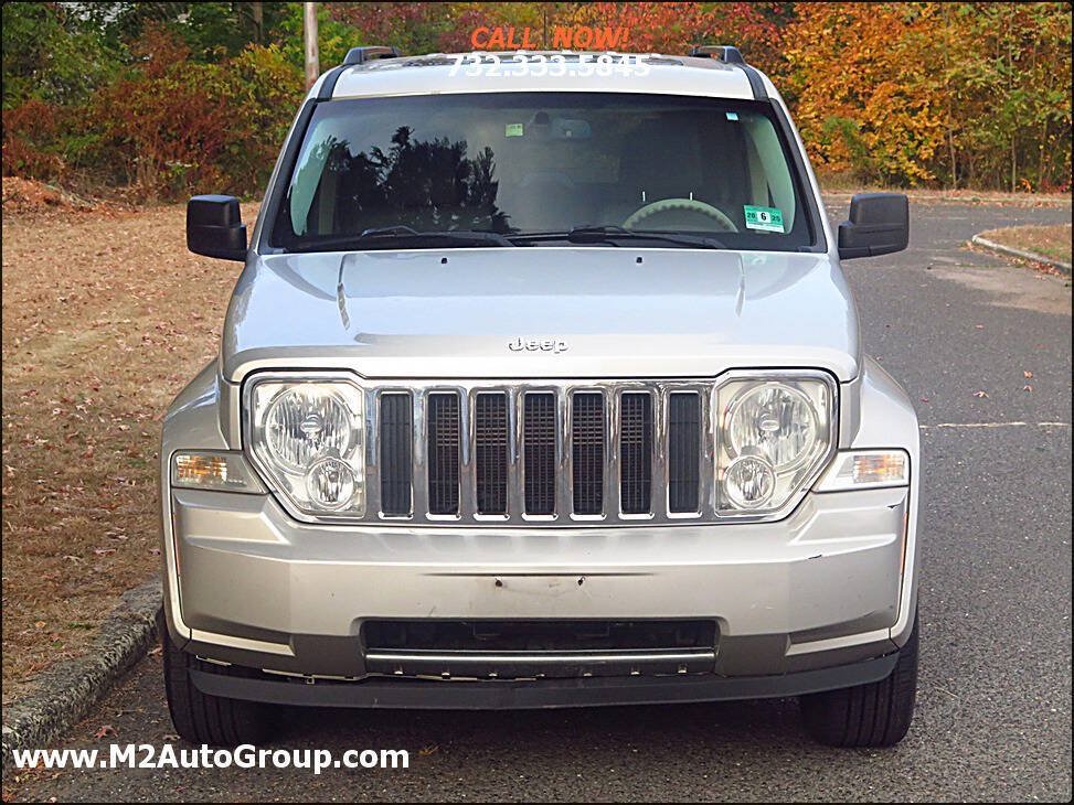 Used 2008 Jeep Liberty Limited w/ Premium Group AWD/4WD image 28