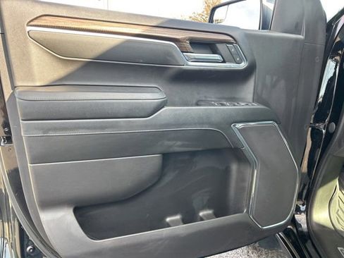 Used 2024 Chevrolet Silverado 1500 LT Trail Boss image 11