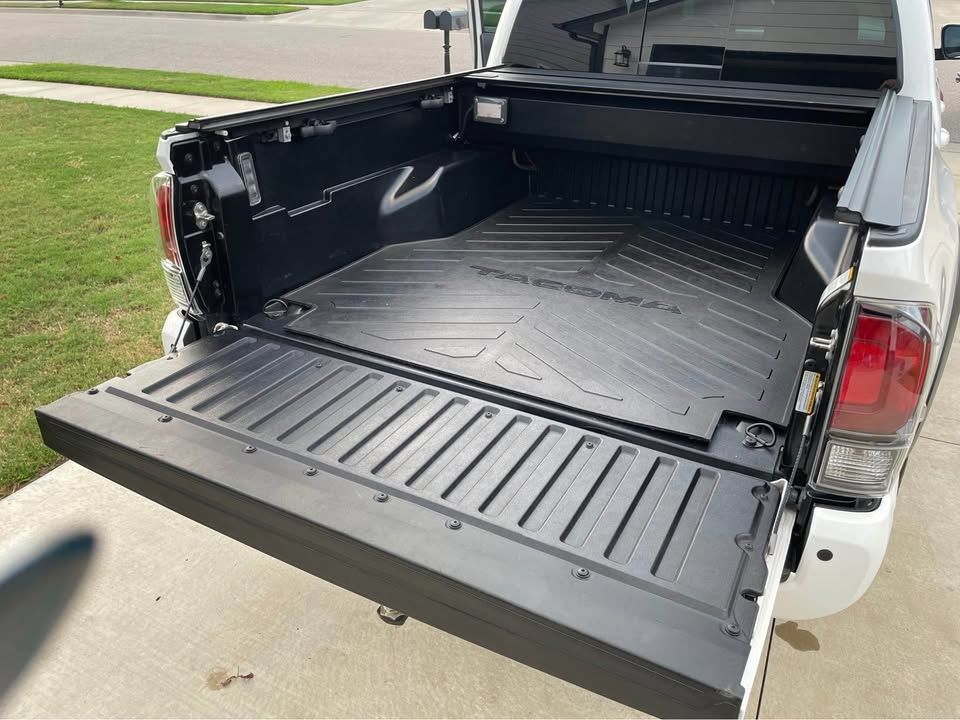 Used 2020 Toyota Tacoma TRD Pro AWD/4WD image 9